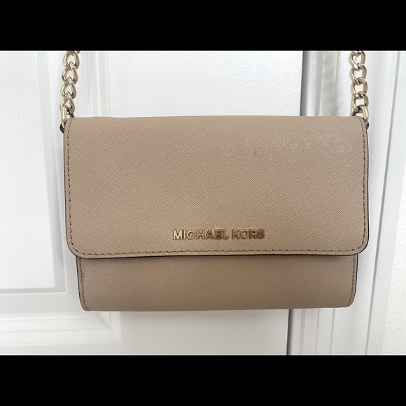 Michael Kors Purse - Picture 1 of 3